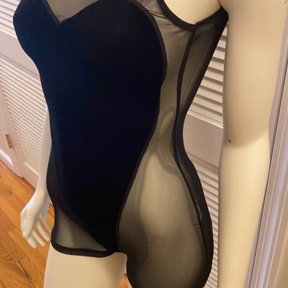 Shorts romper - Picture 3 of 8